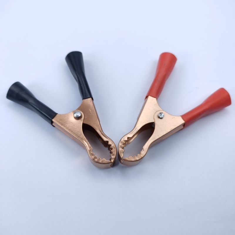 JEPIT AKI MOTOR/MOBIL SEDANG CAPIT AKI MOTOR/MOBIL SEDANG