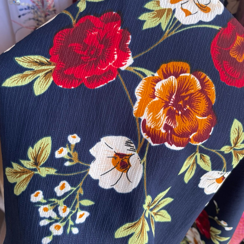 kain crepe crinkle motif bunga impor - kain crepe cringkel - kain zara crepe - kain crepe style prem