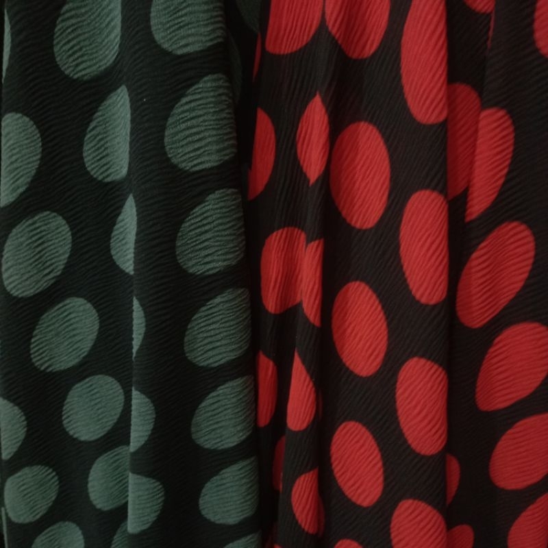 1/2 meter Kain Sifon Crinkle (2 Warna) | Bahan Sifon | Kain Meteran | Sifon Motif Polkadot | Bahan I