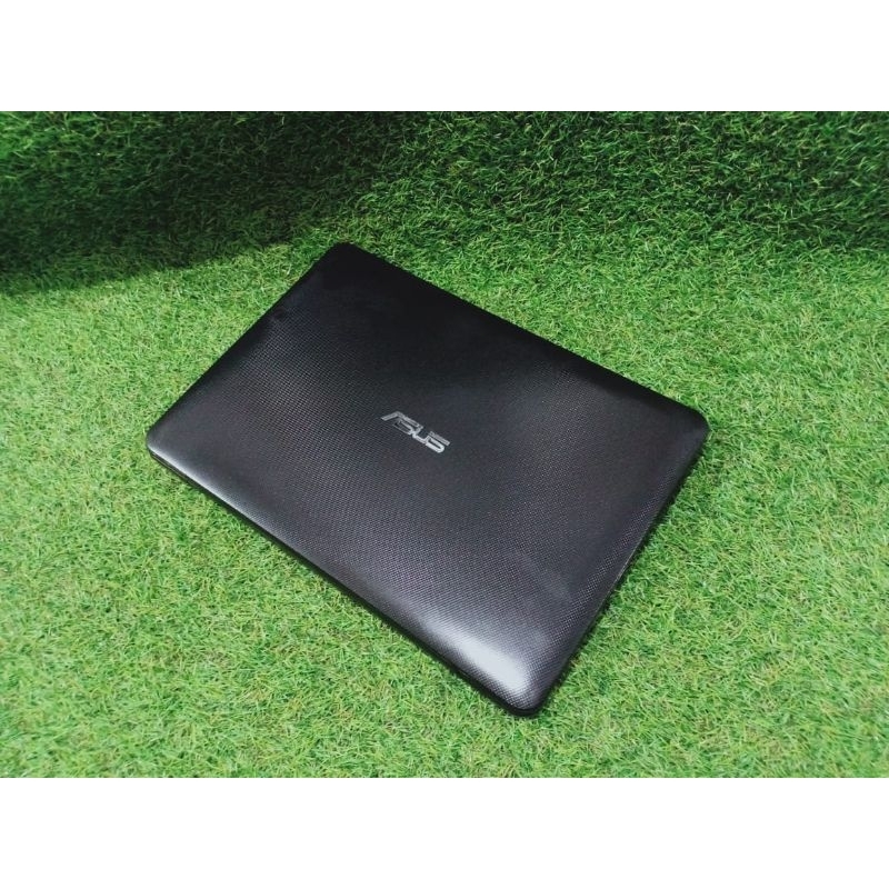 Laptop Asus X454Y AMD A8 Ram 4GB ssd 120GB baaterai baru (A199)