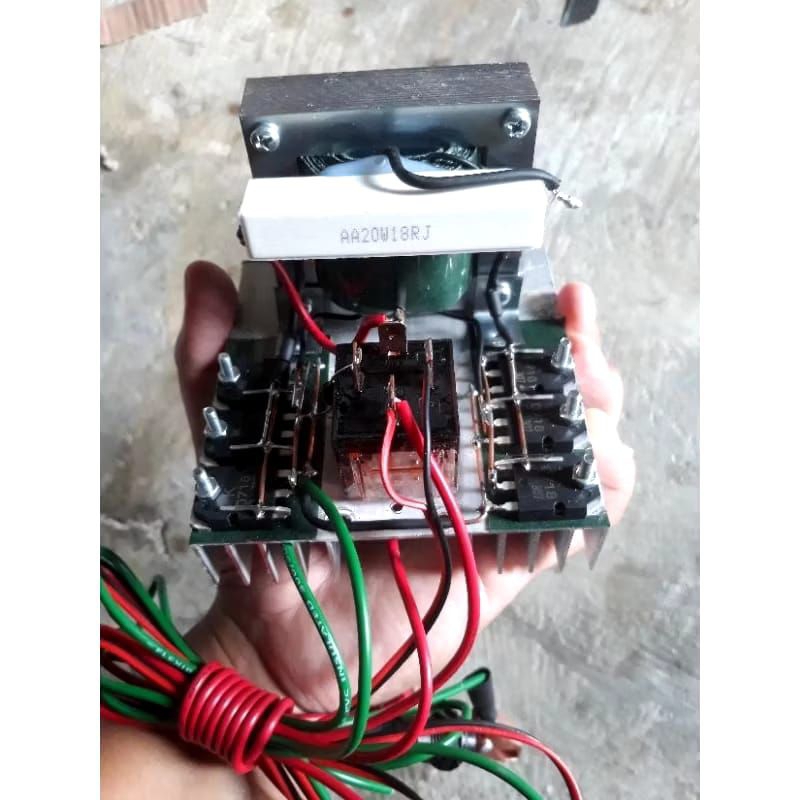 Inverter PAC 6 transistor