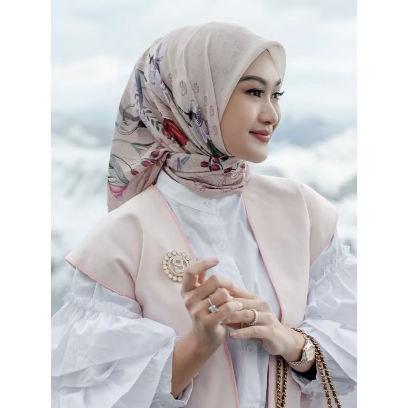 Nada series Fis Buttonscarves XL