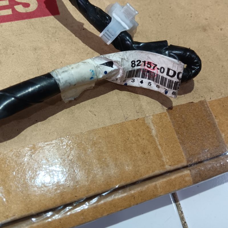kabel pintu sienta belakang kanan 82157-0D010