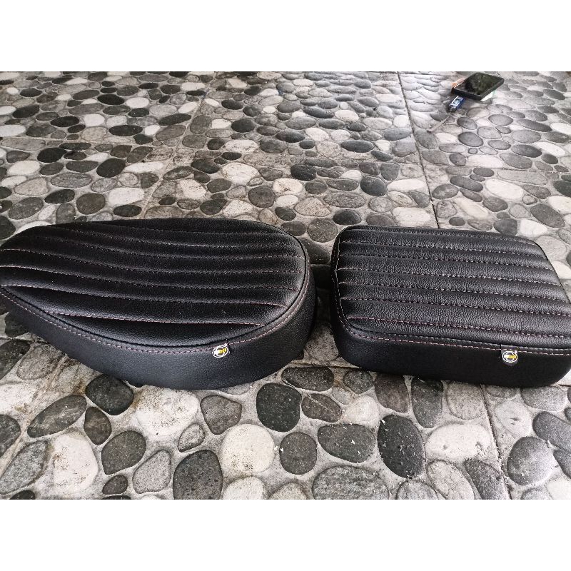 JOK PISAH DEPAN BELAKANG GRAND.PRIMA STAR.C700.C70.CMK. BAHAN KULIT MBITECH MOTIF TIMBUL GARIS