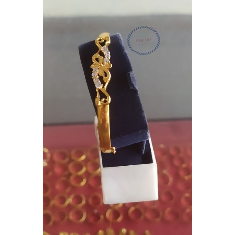Gelang keroncong pita variasi daun  lingkar emas kadar 375