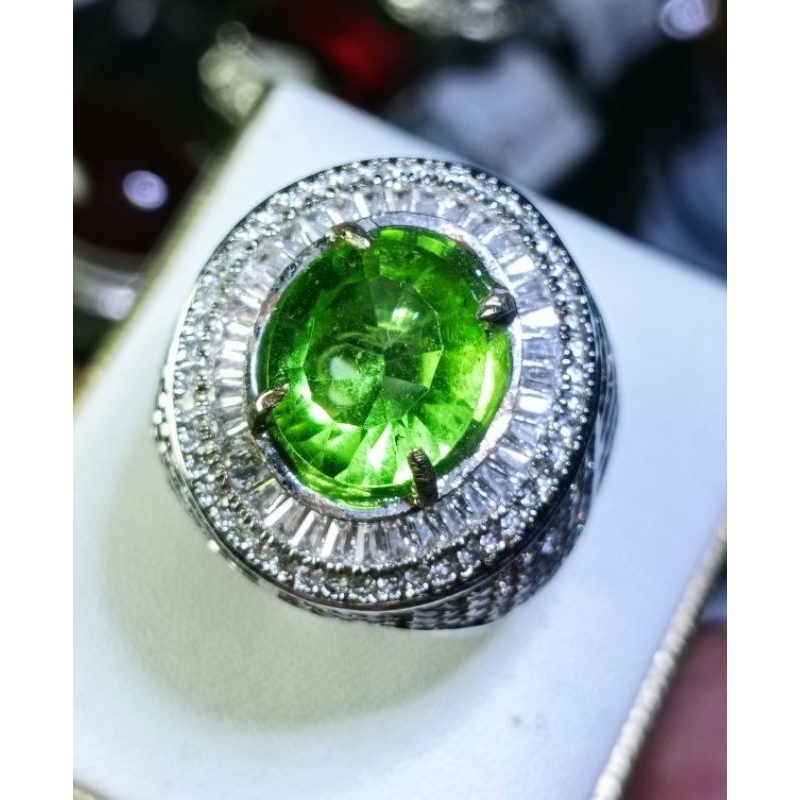 Natural green moldavite