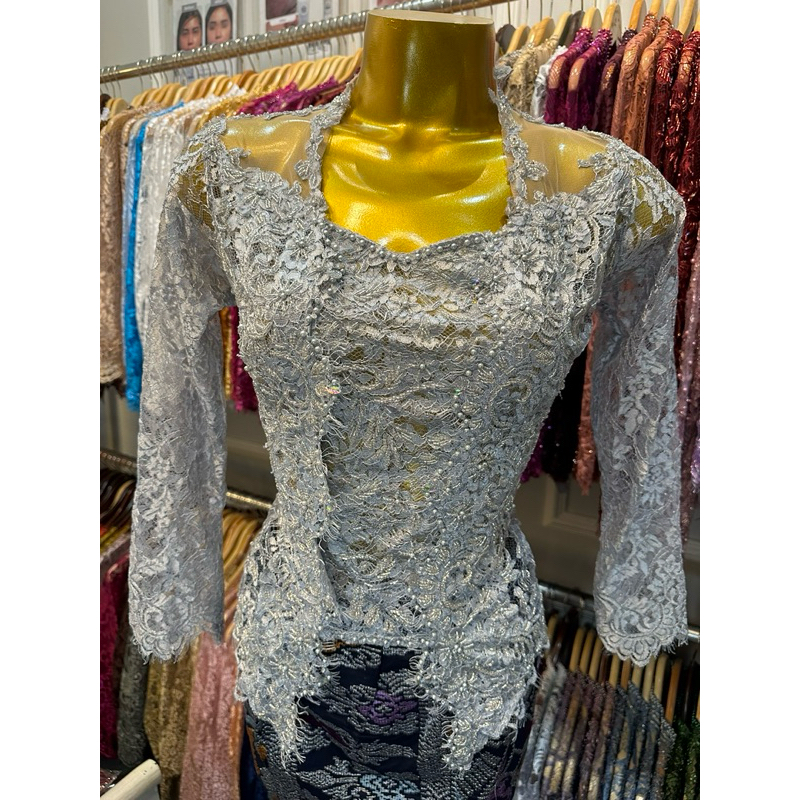 Kebaya Modifikasi | Kebaya Bali | Kebaya Payet | Kebaya Semifrancis | Kebaya Bali Modern