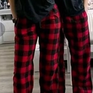 PRELOVED CELANA TARTAN CELANA TARTAN