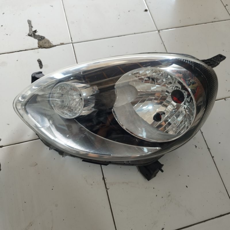 Headlamp Lampu Depan Nissan March Gen 2 Kiri Original
