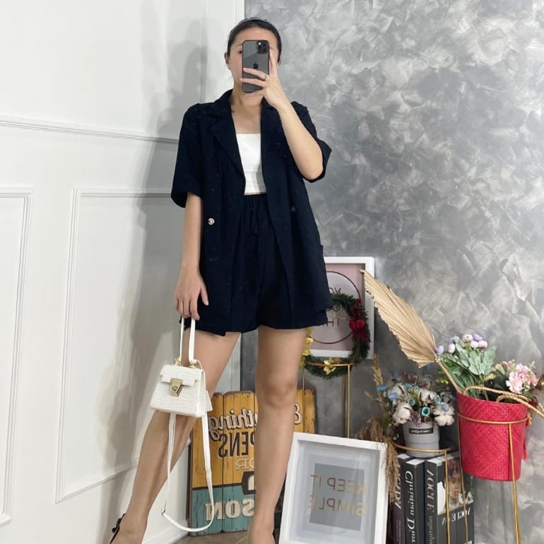 Setelan Pants Celana Pendek + Blazer Set Wanita