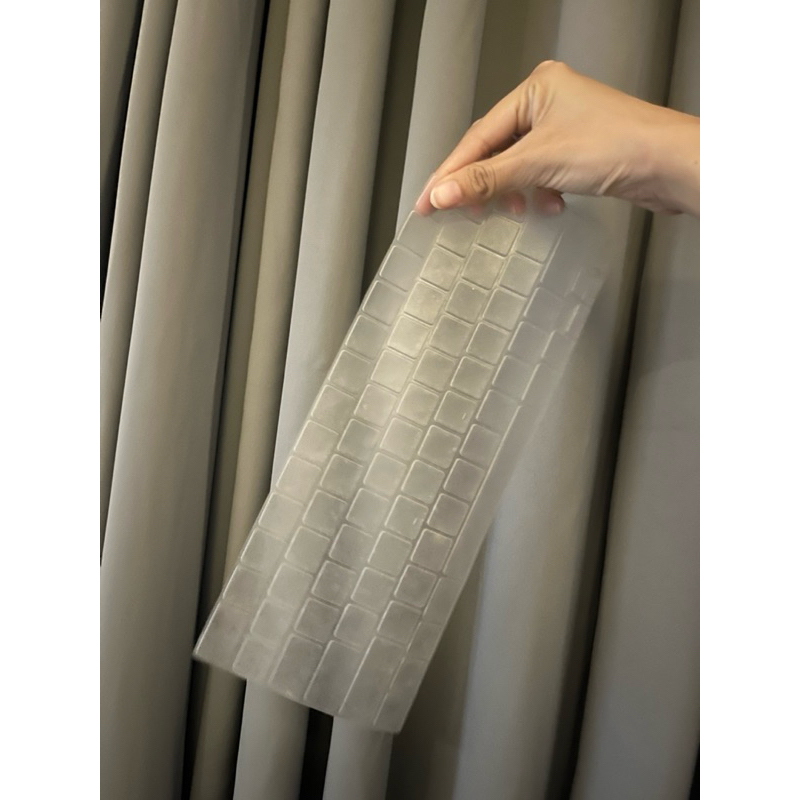 preloved keyboard macbook air 14”