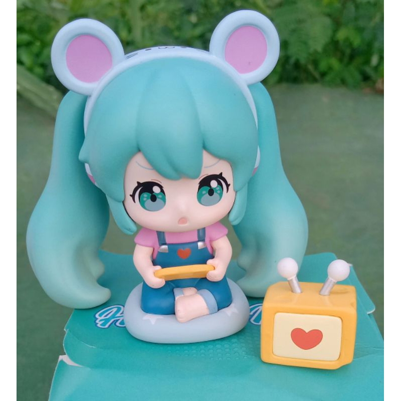 Figure Hatsune Miku Ori (dijual karena bu)