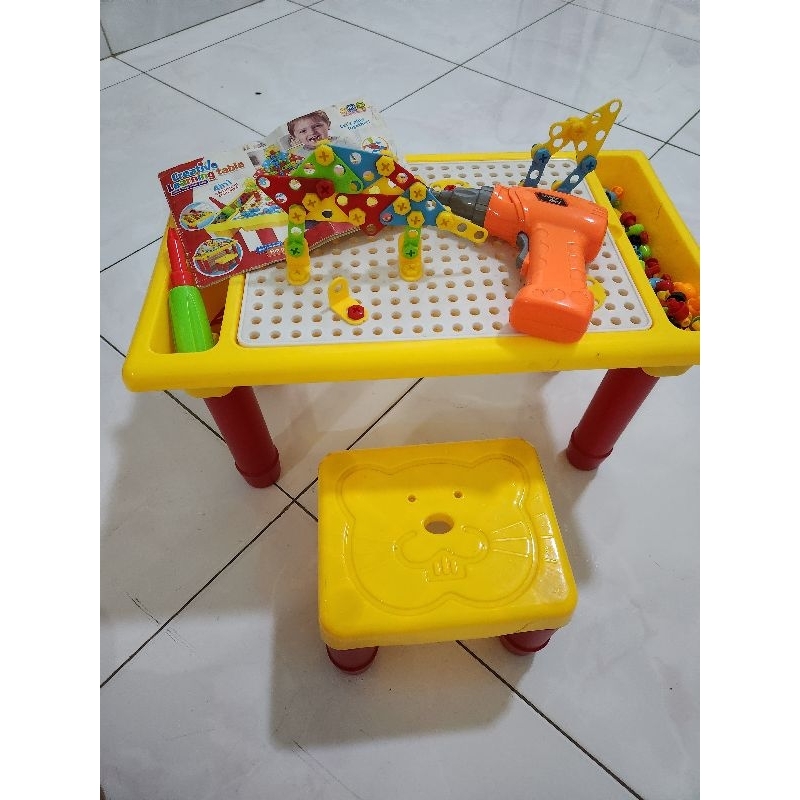 PRELOVED CREATIVE LEARNING TABLE MAINAN MEJA BOR OBENG MOSAIC PUZZLE ANAK