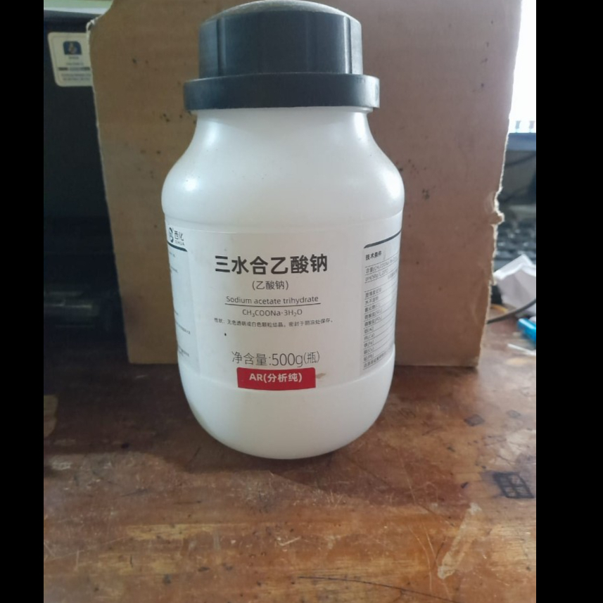 Sodium Acetate Trihydrate, Analytical Reagent (AR) 500g _ NaC₂H₃O₂·3H₂O. _ Natrium Asetat PA