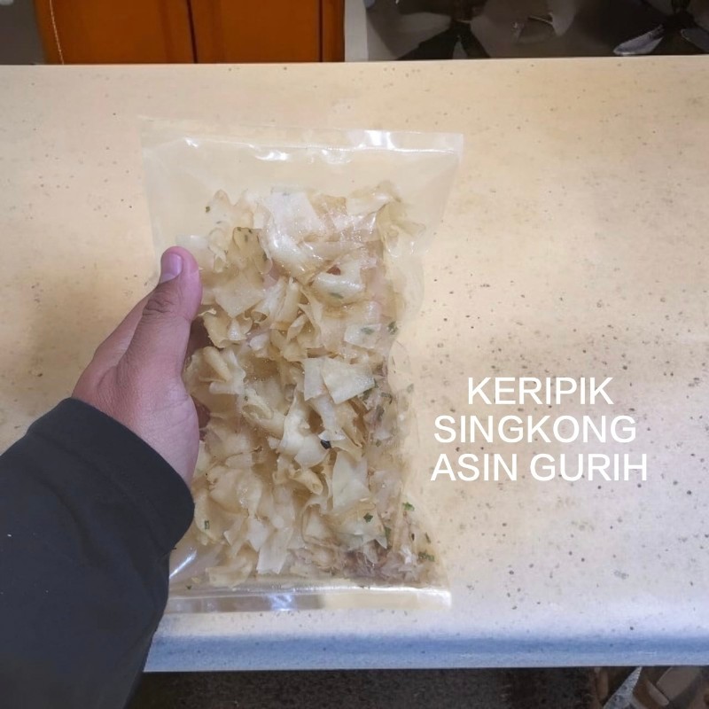 

CEMILAN KERIPIK SINGKONG ASIN GURIH MANTAP