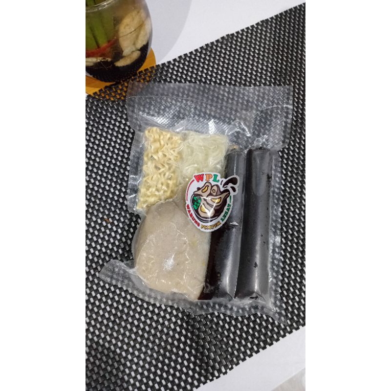 

Pempek kapal selam