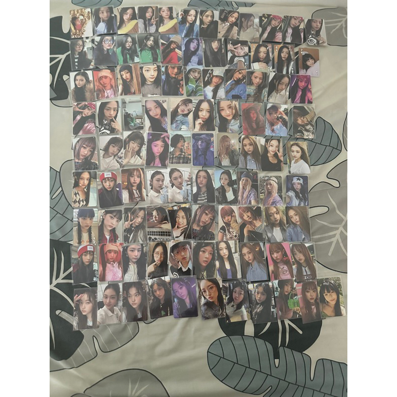 New Jeans Official PC Photocard NJS NewJeans OMG Cimol Headphone Earmuff Anime Minji Hanni Haerin Wi
