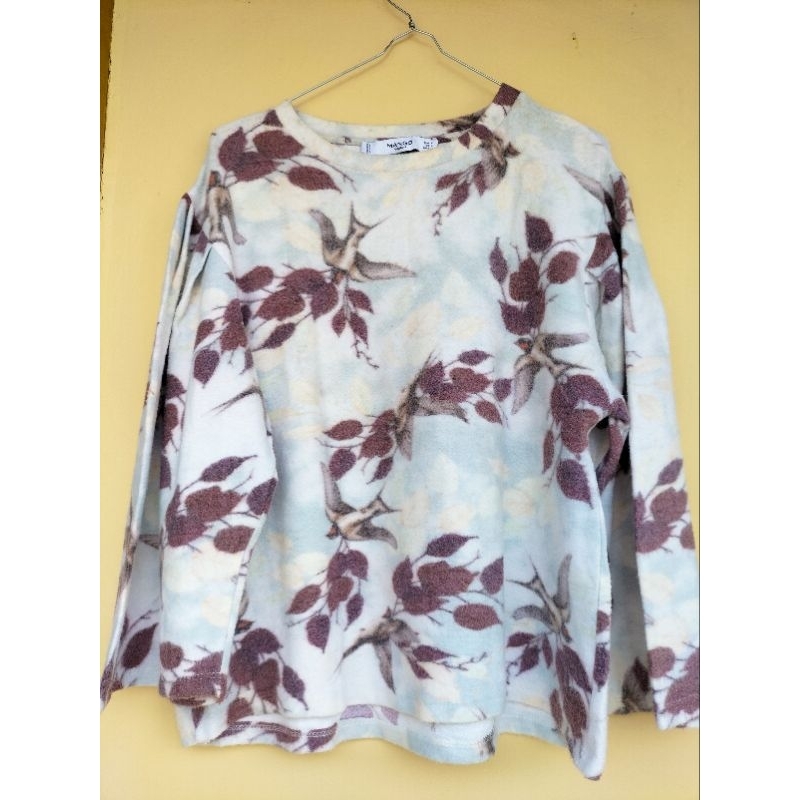 Sweater Wanita Mango Preloved