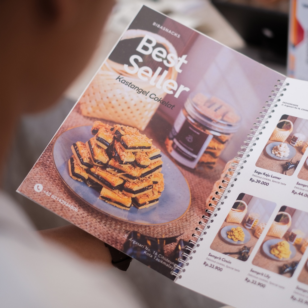 

NOB Kue Kastengel Coklat Premium Biba Snacks Terlaris (Gratis 1 Pouch Sagu / Semprit ) Toples Uk 600