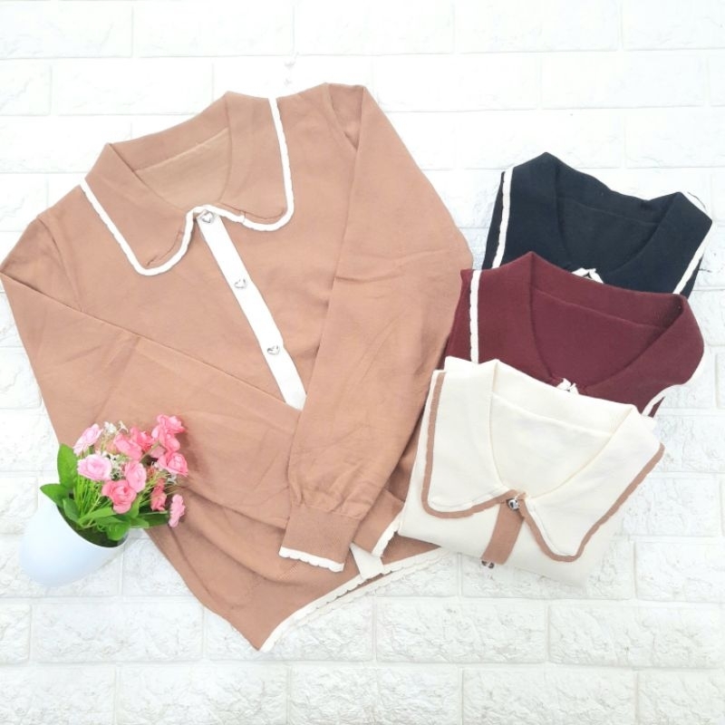 SWEATER RAJUT BUTTON LOVE