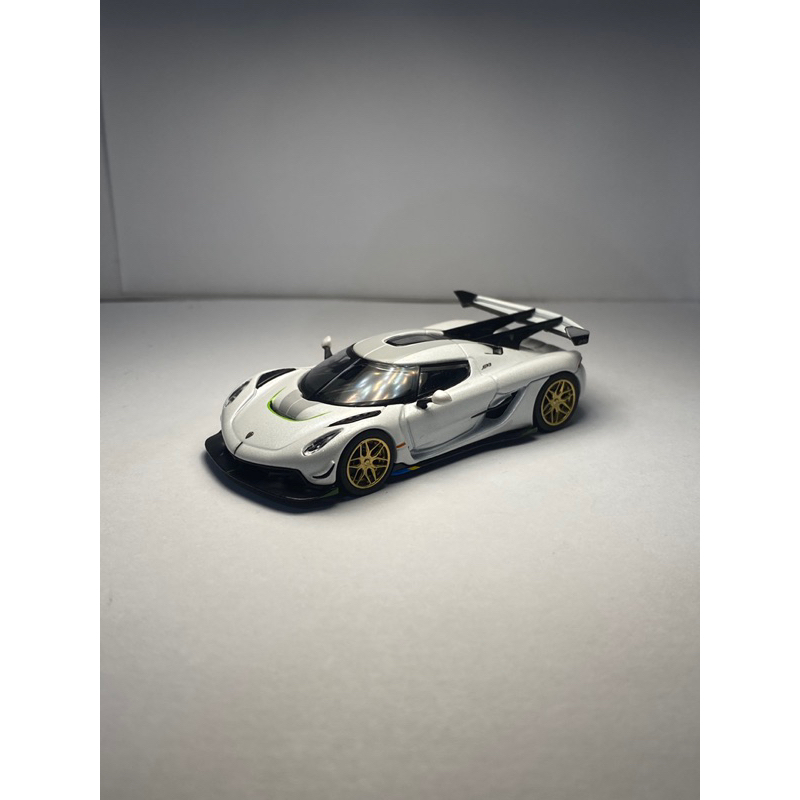 tarmac koenigsegg jesko attack