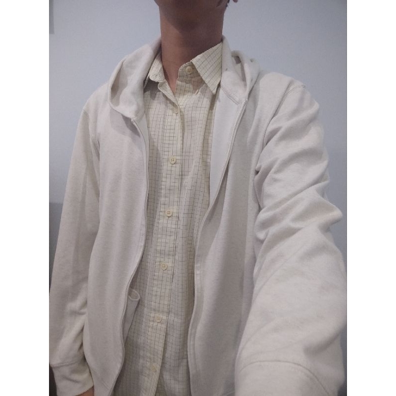 Hoodie Uniqlo Airism (preloved) + gratis tas boneka beruang aesthetic lucu