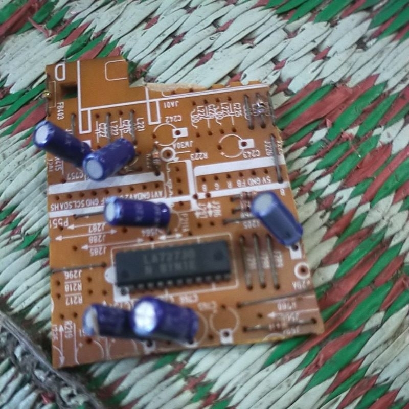 IC LA72730 atau LA7958N Cabutan