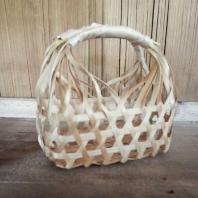 Keranjang/tas anyaman bambu hampers 2 gagang 18.8.8
