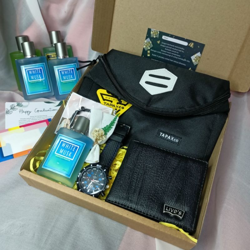 Hampers Kado Pria Tas Slempang + Jam Tangan + Dompet + Parfum – Kado Ulang Tahun Cowok Kekinian