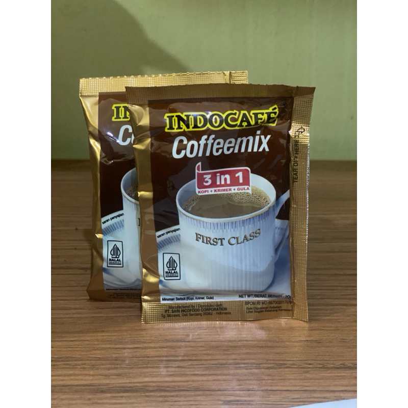 

TOKOSERBII - Kopi Indocafe Coffemix coffeemix 3 in 1 20gr Kopi Instan 10 Renceng isi 100 Sachet