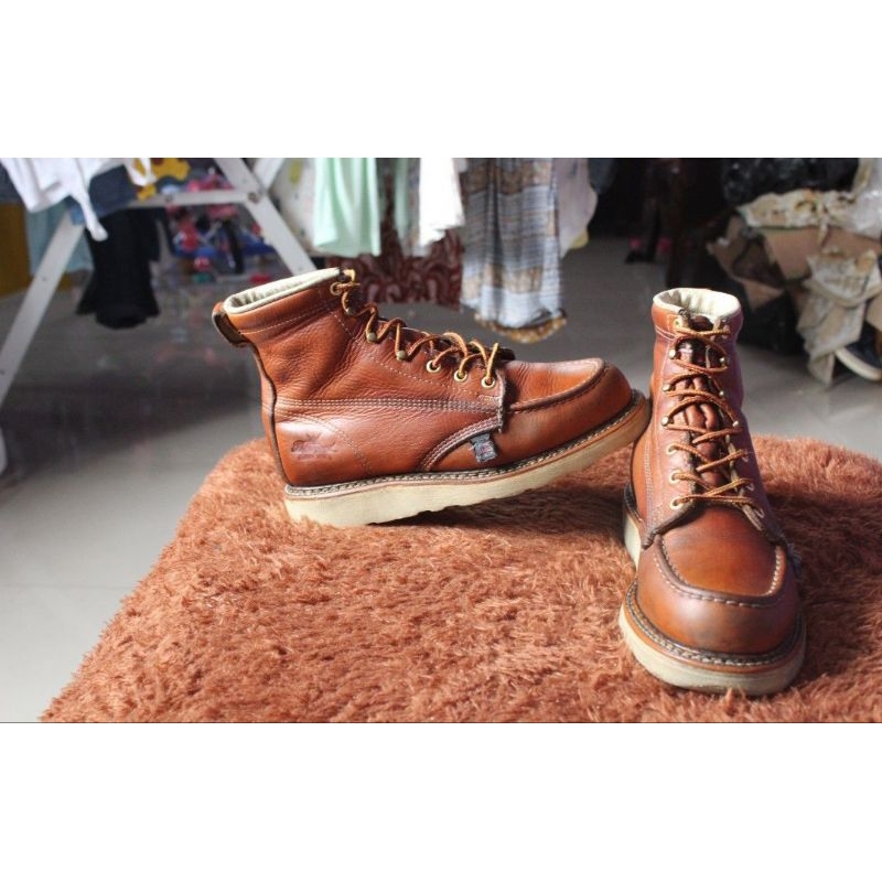 Sepatu hari raya mewah" Thorogood  boot high" Kulit upper ganas tebal tapak moctoe wexter size 6,5 D