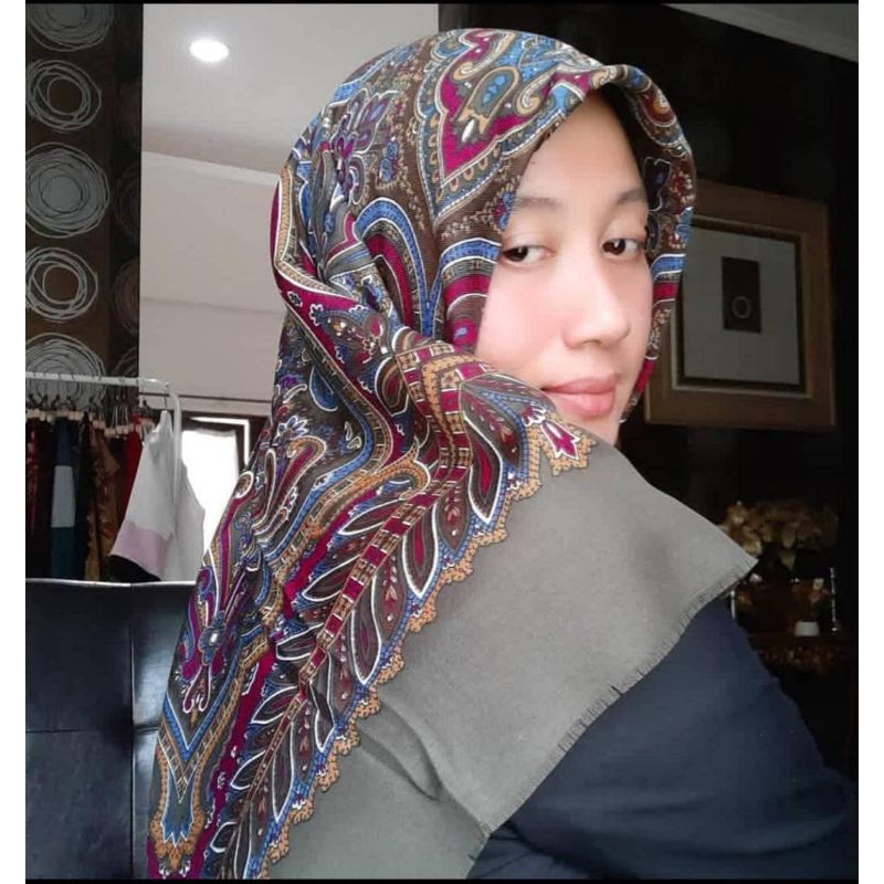 Kerudung Tierack italy