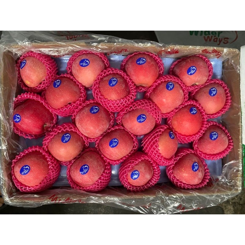 

Apel Fuji Premium Rossy Ww