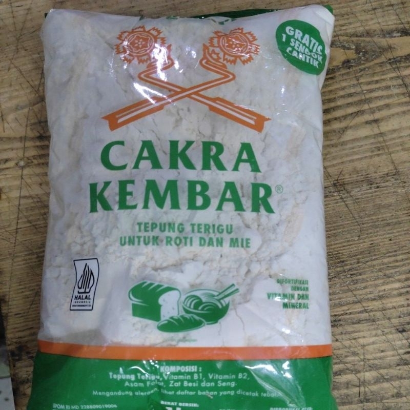 

CAKRA KEMBAR EKONOMIS ( 1 KARTON) KEMASAN 1 KG isi 12 bungkus