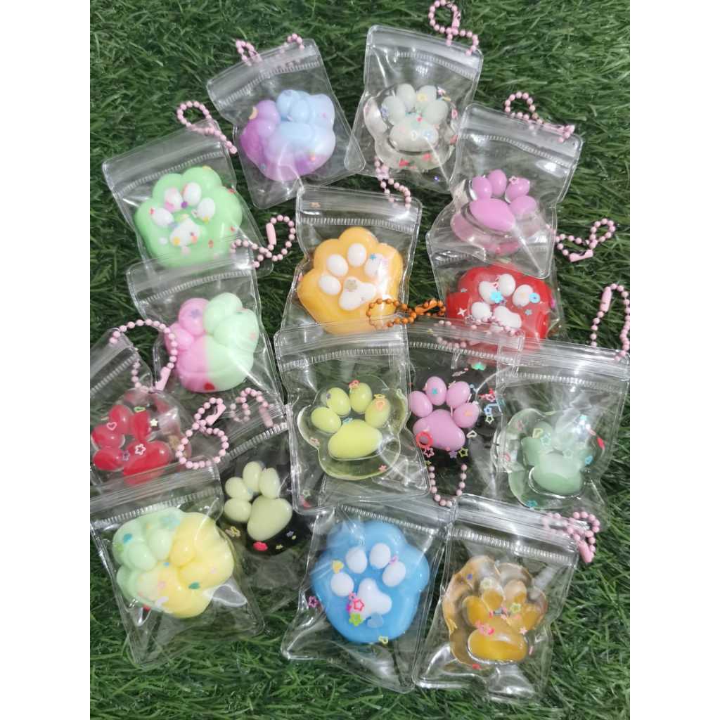 Keychain Taba Squishy Cat Paw / Blind Bag Gantungan Kunci Taba Squishy Cakar Kucing