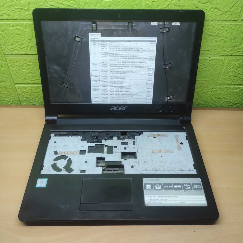 Kasing Casing Case Laptop Acer Aspire One Z476