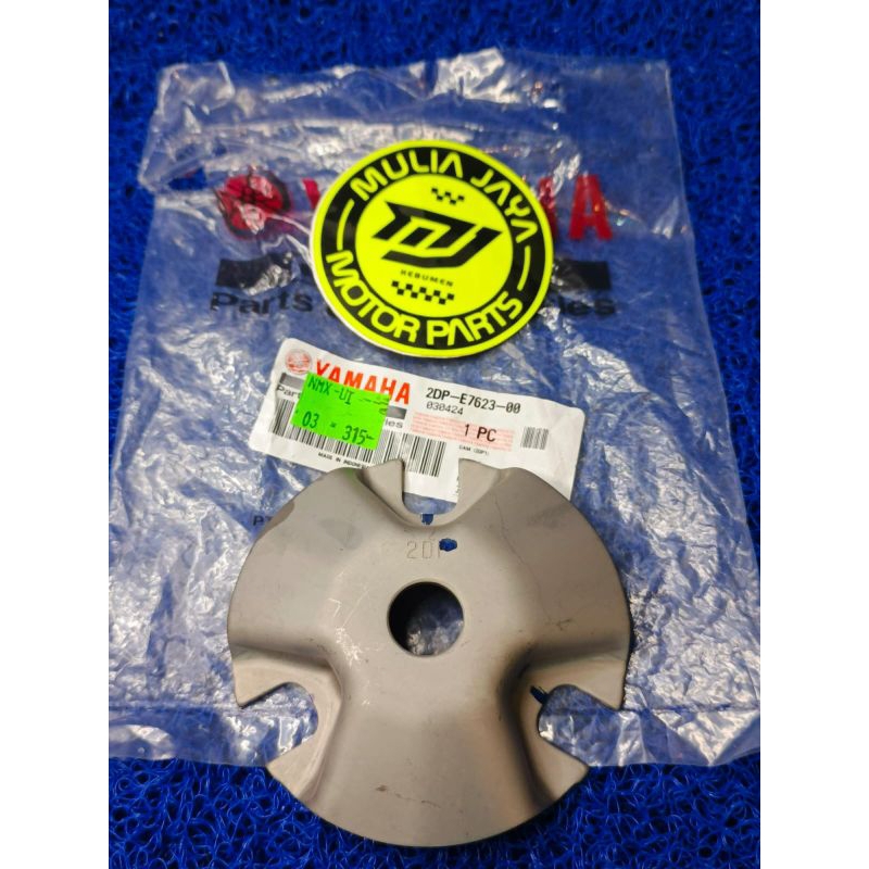 CAM TUTUP RUMAH ROLLER ATAU CAM (2DP) YAMAHA NMAX N-MAX AEROX LEXI ORIGINAL YGP