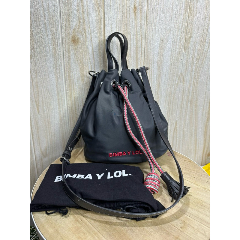 Bimba Y Lola bucket bag