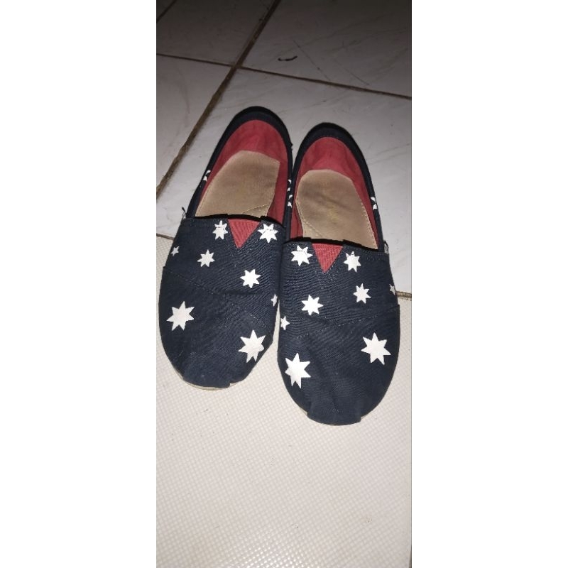 sepatu santai bekas seken pl preloved
