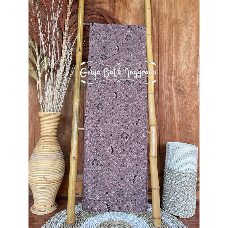 Kain Jarik Prada Lawasan Motif SIDOMUKTI ROSE