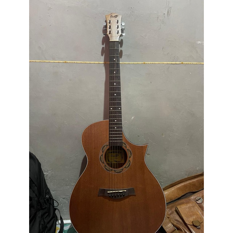 Gitar akustik merk Cowboy original (SECOND)