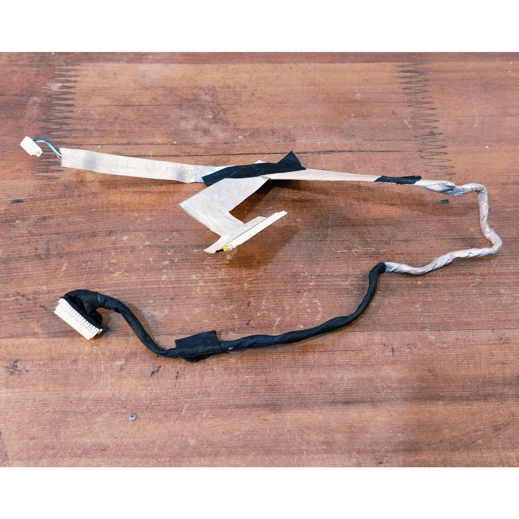 Kabel Flexible LCD Laptop Wearnes NE1004D