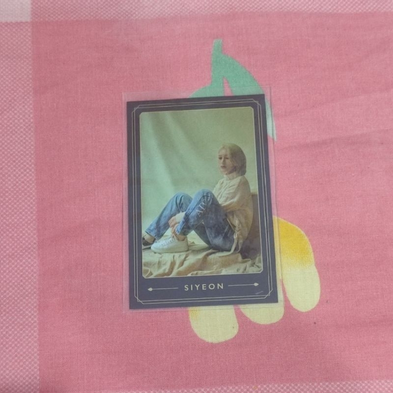 PHOTOCARD SIYEON DREAMCATCHER ANNIVERSARY (2)
