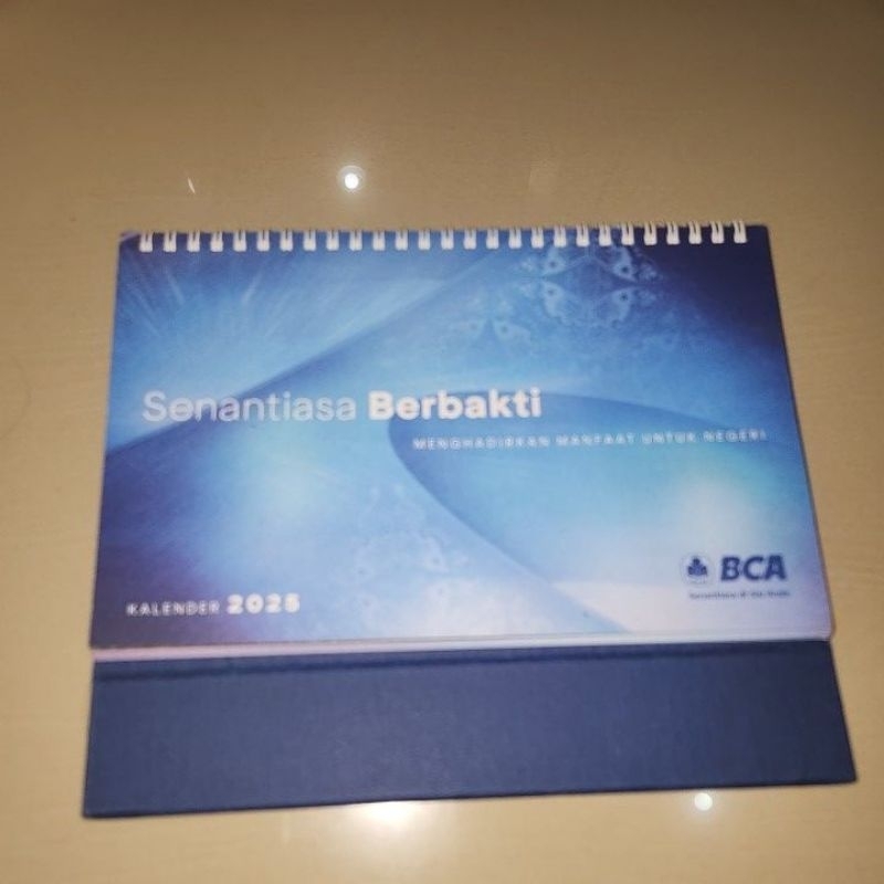 

Kalender meja BCA 2025