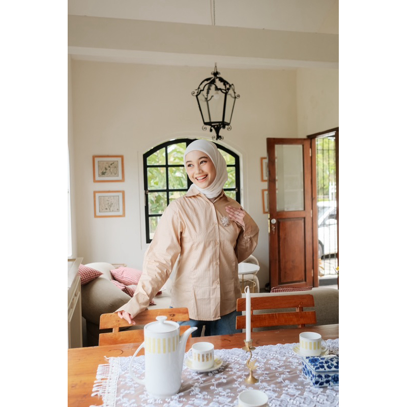 The Jasmine Apparel - Vivienne Shirt / Kemeja Atasan Wanita Kemeja Viral - Kemeja katun stripe  leng
