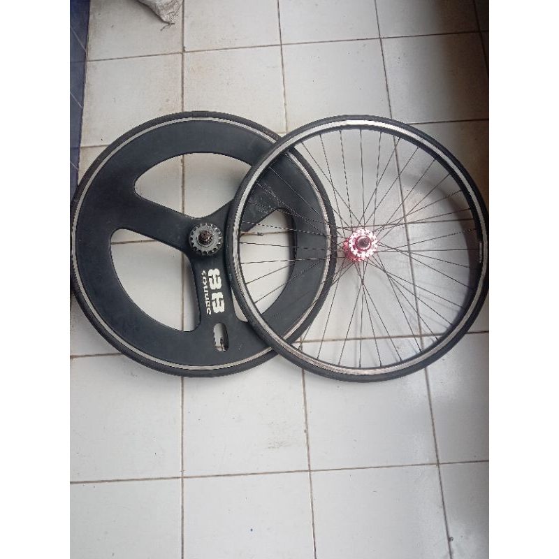 Wheelset Araya Tx 733 Hub Vuelta Bearing 32 hole & Dennos 88mm 3 Spokes Include Ban luar dalam & Cog
