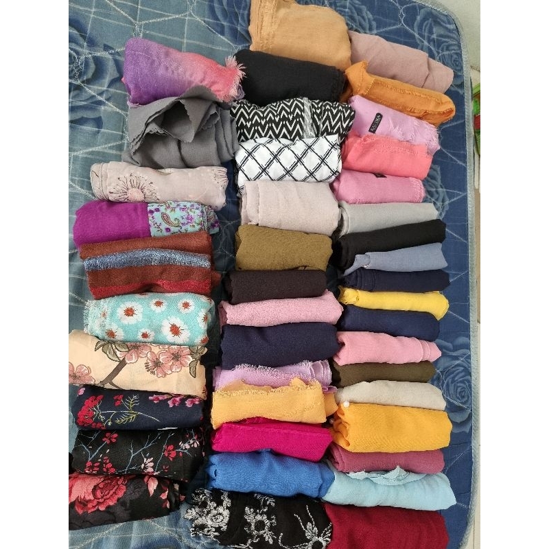 Preloved Hijab Segiempat 10 ribuan