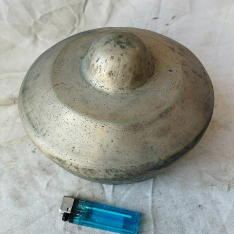 Pajangan Vintage Gong Perunggu Tebal ex Bonang Gamelan 21 cm