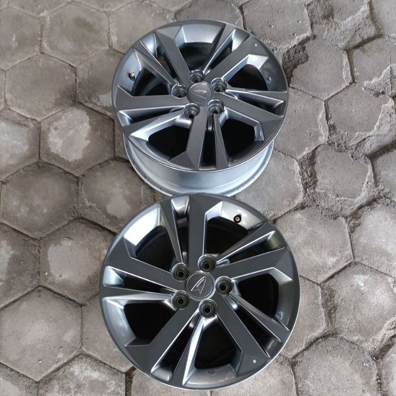 velg pelek oem original Daihatsu Xenia fwd 2020-2025 ring 15