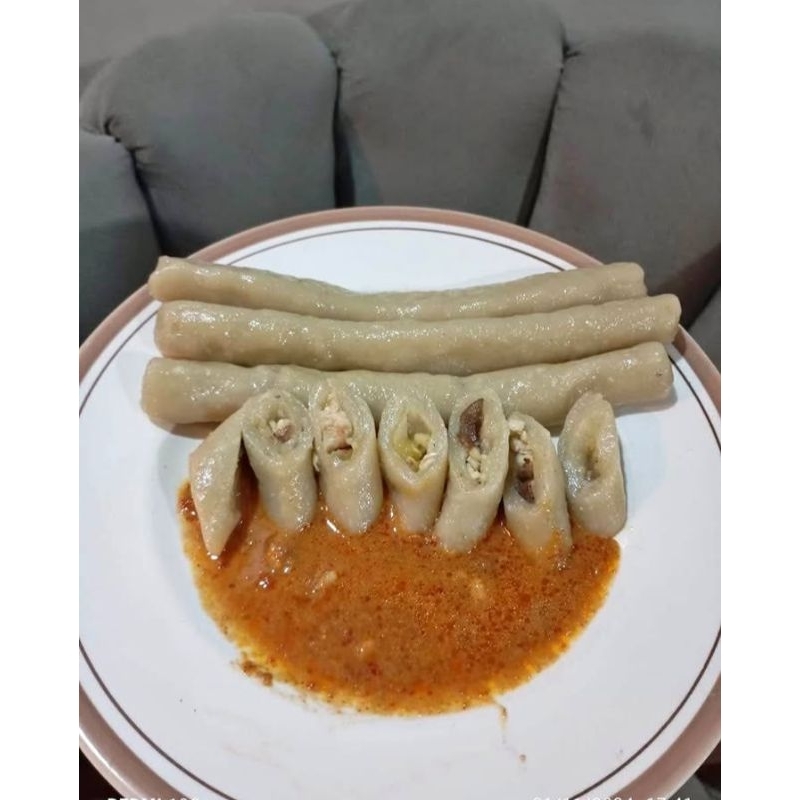 

5 BUAH KERUPUK BASAH IKAN ASLI KAPUAS HULU (1 PAKET SAMA SAMBAL)